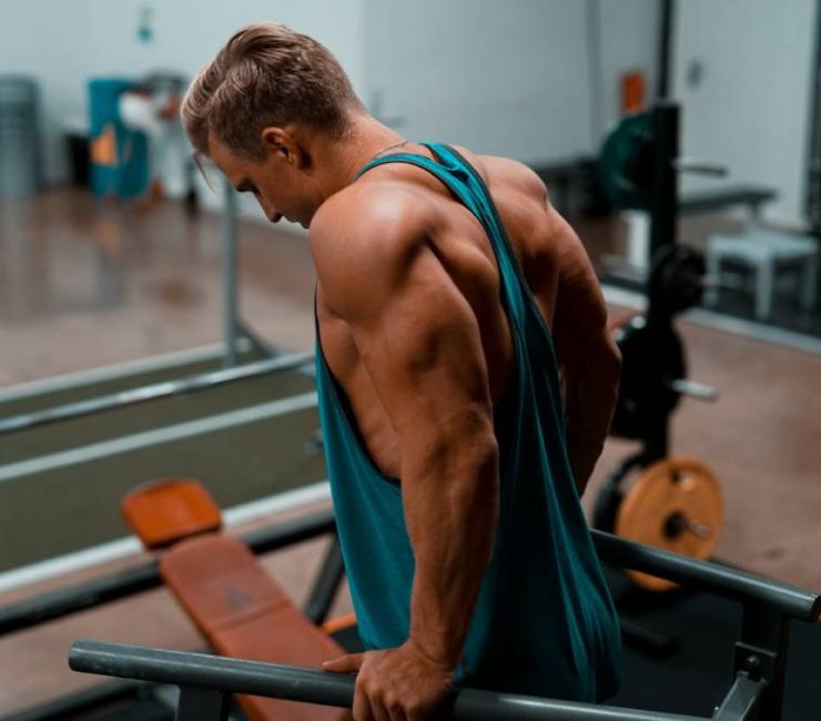 How to Build a V-Shape Body